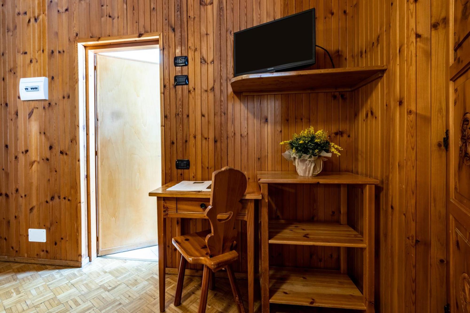 Hotel Le Campagnol Champoluc Buitenkant foto