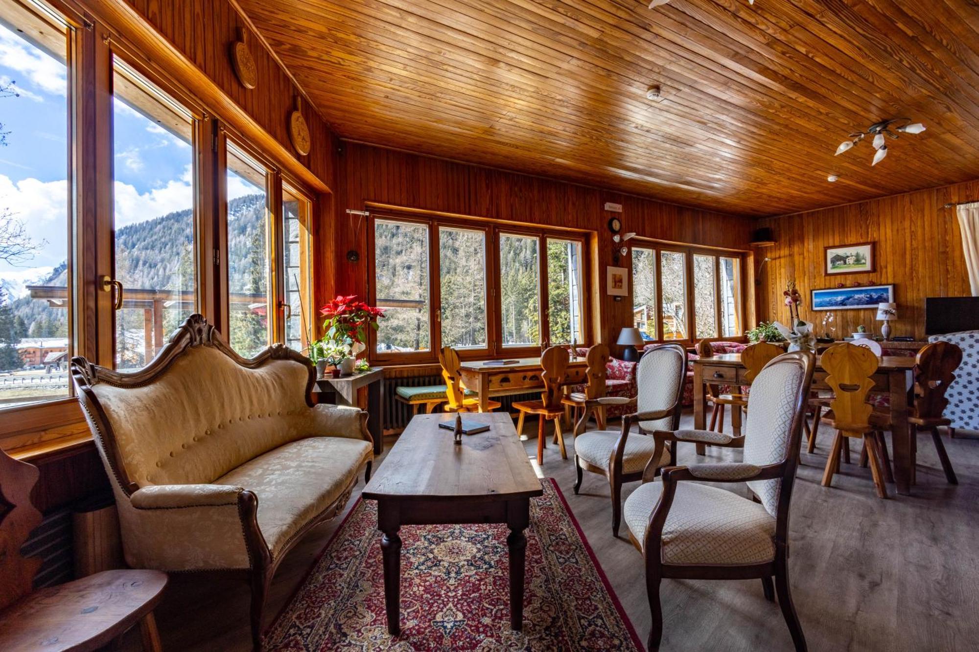 Hotel Le Campagnol Champoluc Buitenkant foto