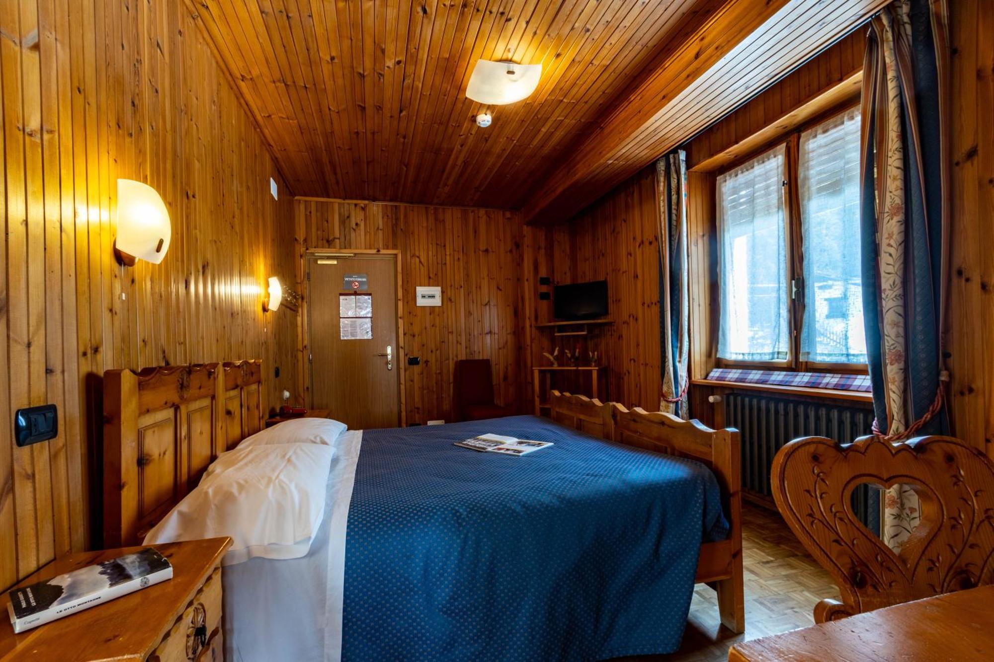 Hotel Le Campagnol Champoluc Buitenkant foto