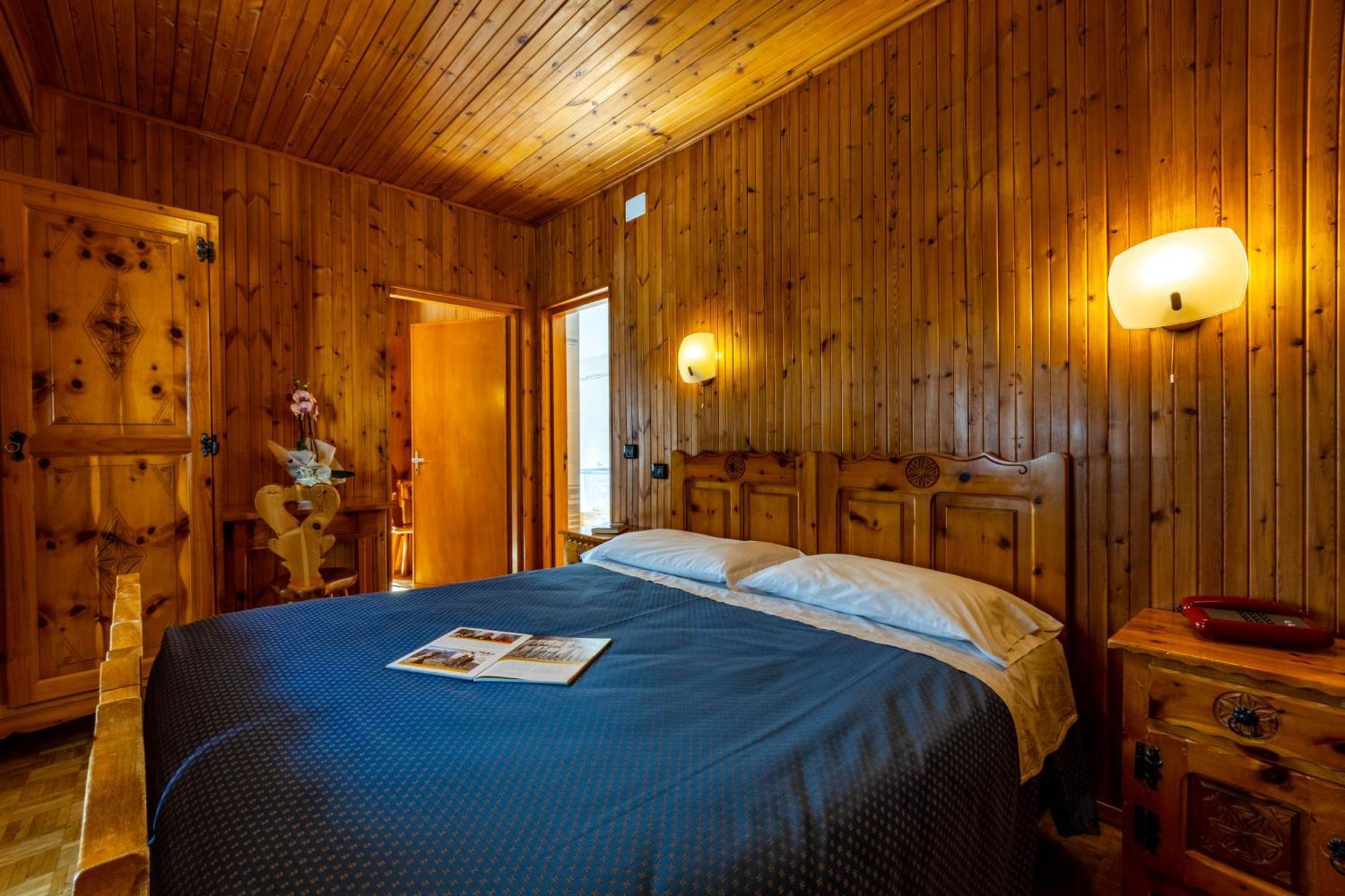 Hotel Le Campagnol Champoluc Buitenkant foto