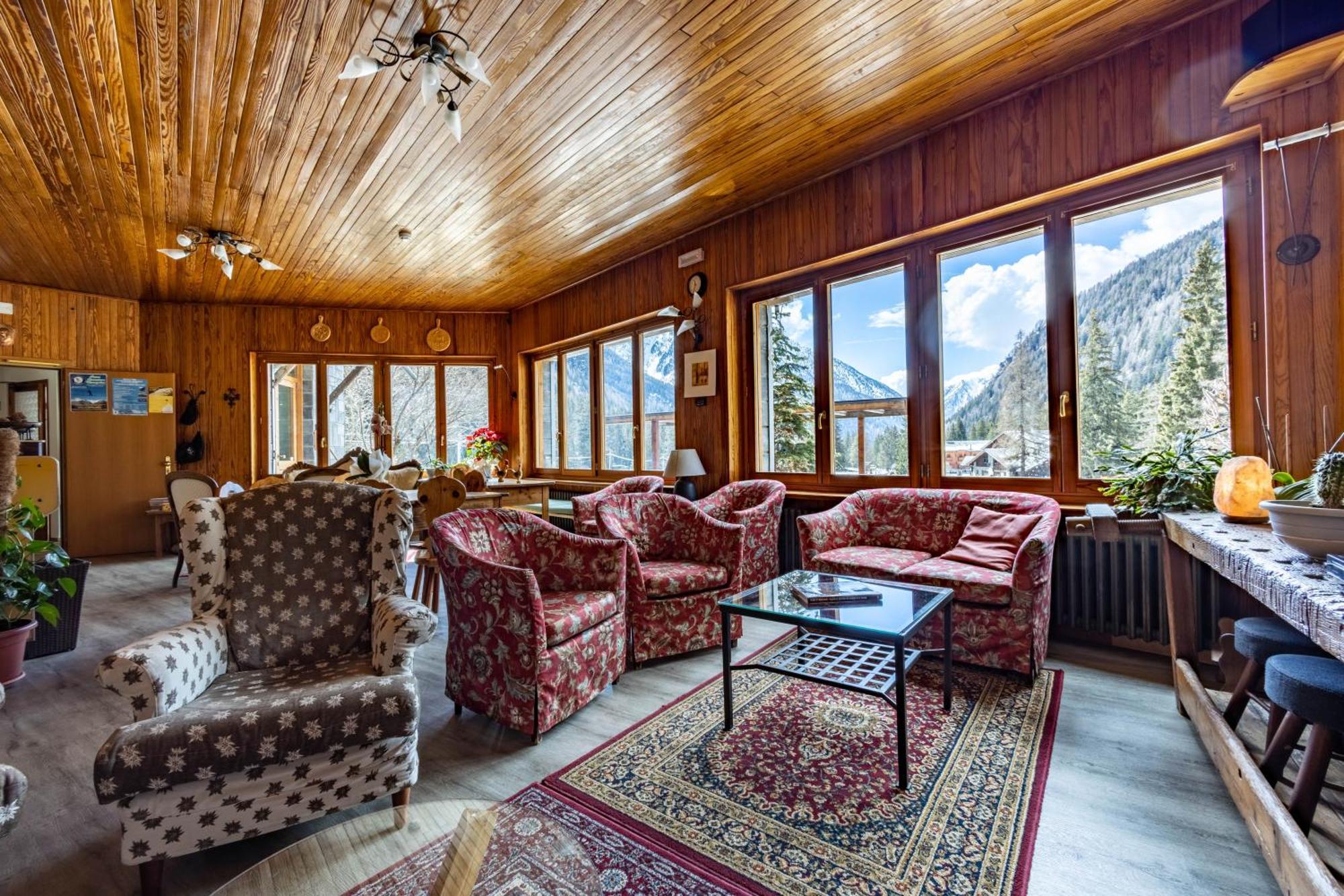 Hotel Le Campagnol Champoluc Buitenkant foto