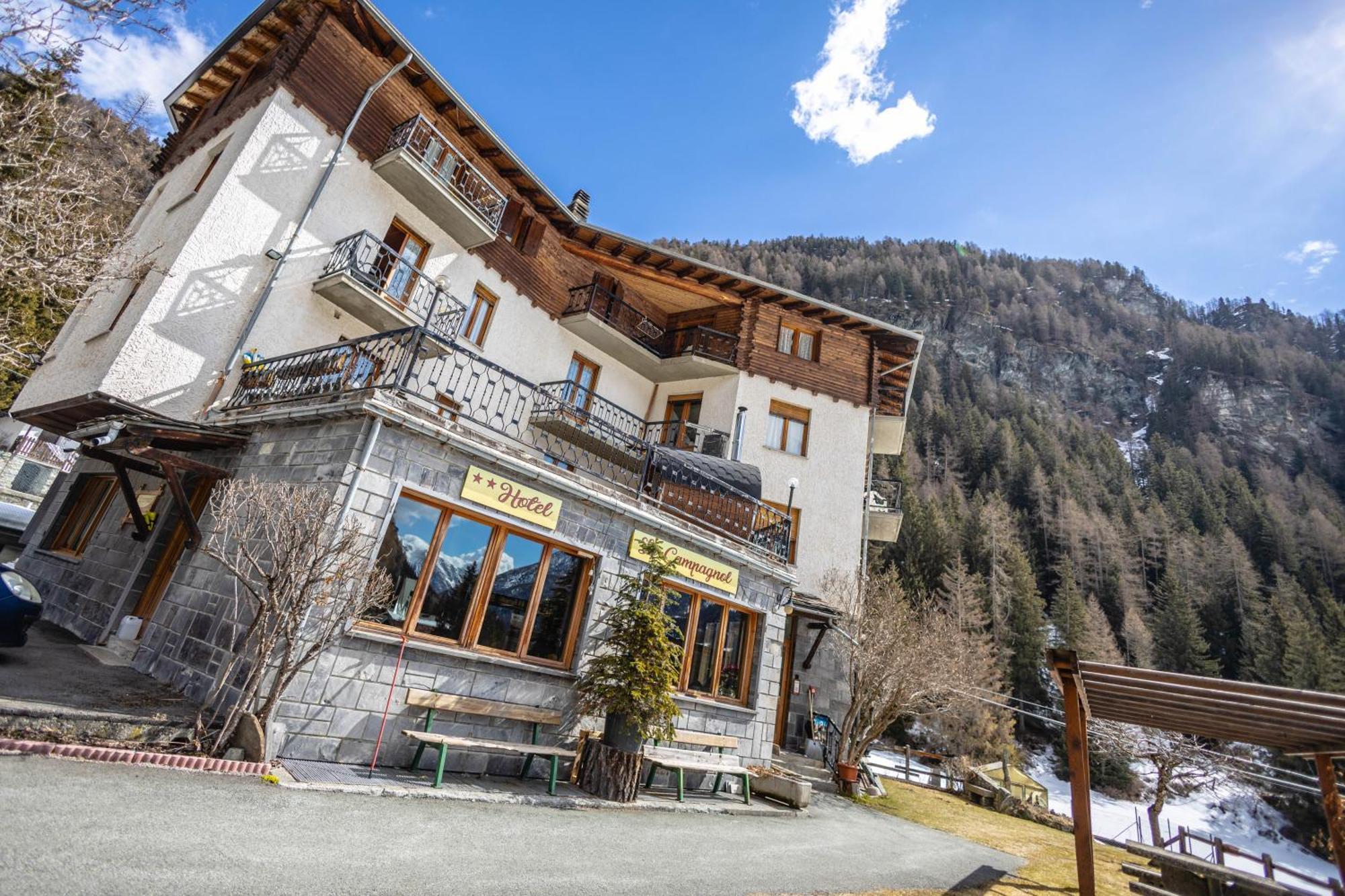 Hotel Le Campagnol Champoluc Buitenkant foto